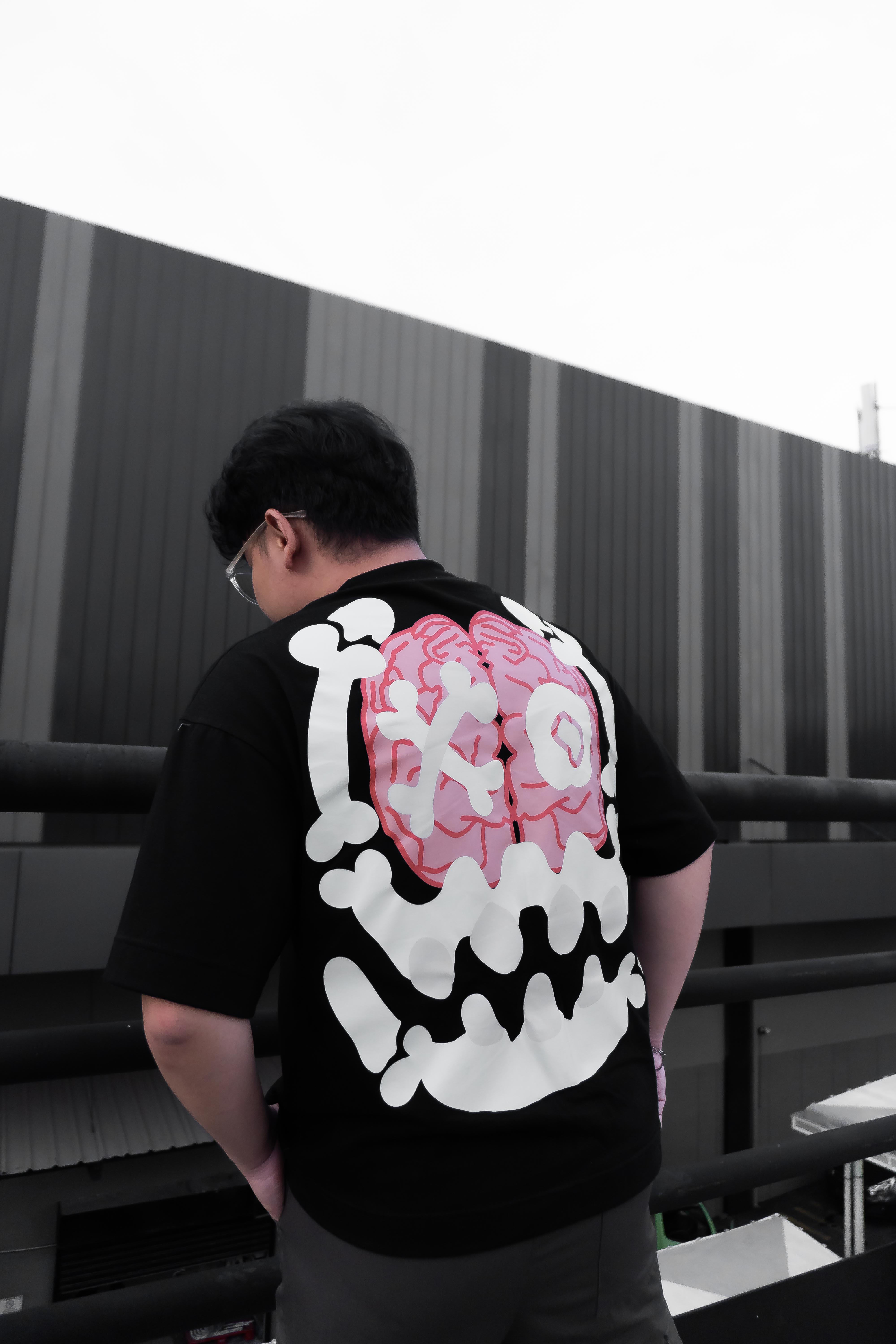 WEARONSTREET-4 T-shirt